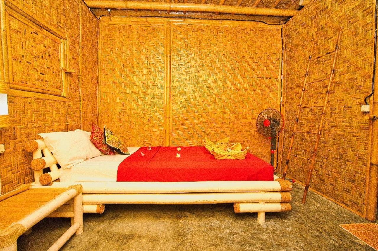 Rumah Kundun ギリ・トラワンガン エクステリア 写真